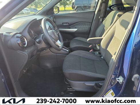 Used 2019 Nissan Kicks SV FWD image 20