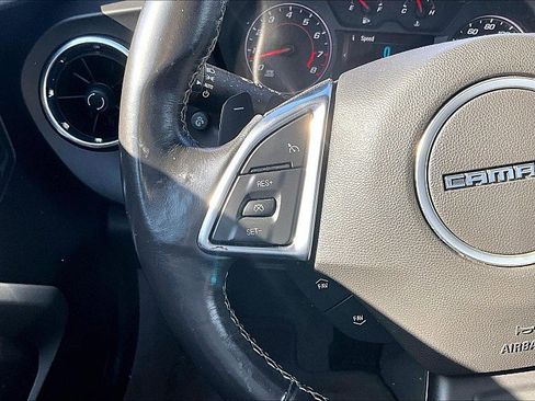 Used 2016 Chevrolet Camaro LT image 17