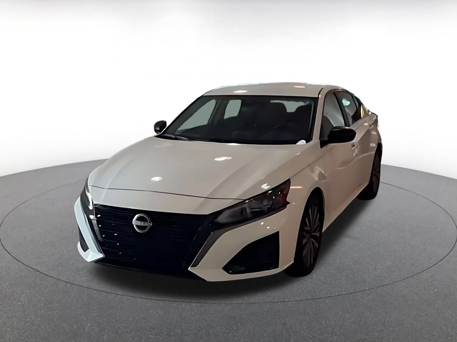 Used 2026 Nissan Altima 2.5 SV FWD image 4