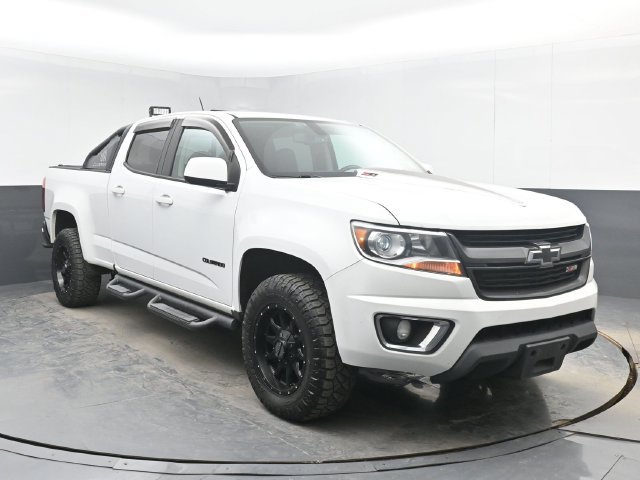 Used 2019 Chevrolet Colorado Z71 AWD/4WD image 2