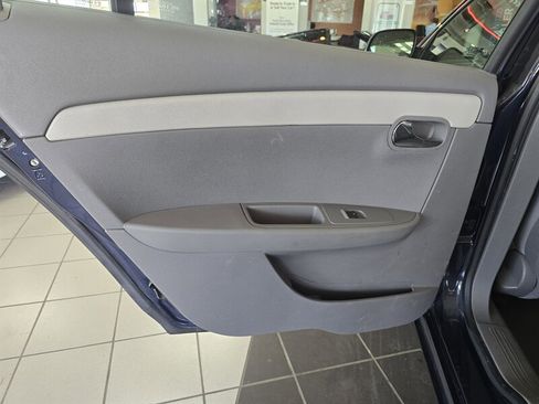 Used 2010 Chevrolet Malibu LS image 10