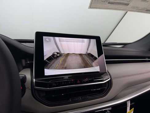 New 2026 Jeep Compass Limited image 34