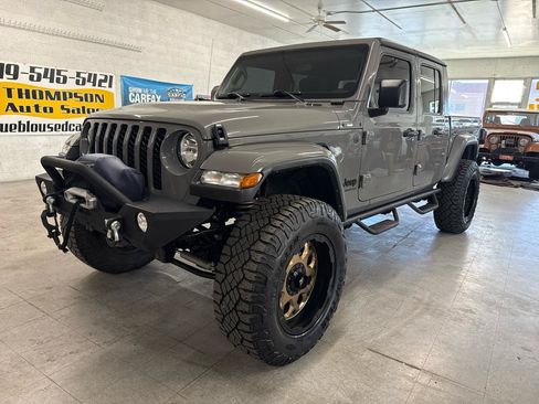 Used 2022 Jeep Gladiator Sport AWD/4WD image 99