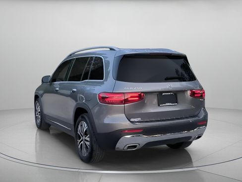 Used 2026 Mercedes-Benz GLB 250 w/ Exclusive Package image 21