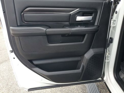 Used 2024 RAM 2500 Rebel AWD/4WD image 24