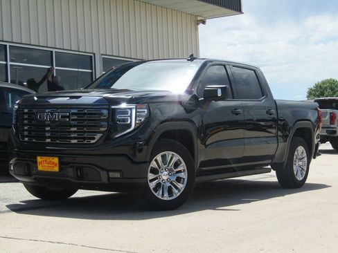 Used 2023 GMC Sierra 1500 Denali w/ Denali Reserve Package AWD/4WD image 12
