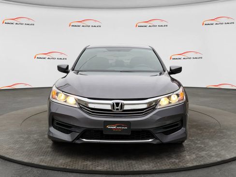 Used 2017 Honda Accord Sport image 3