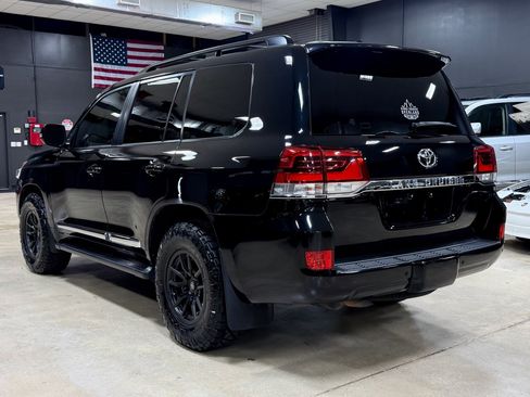 Used 2019 Toyota Land Cruiser AWD/4WD image 18