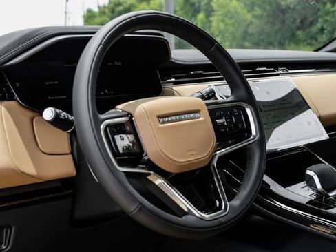 New 2026 Land Rover Range Rover Sport SE AWD/4WD image 18