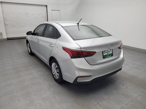 Used 2019 Hyundai Accent SE FWD image 5