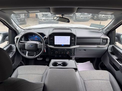 Used 2025 Ford F150 XLT AWD/4WD image 19