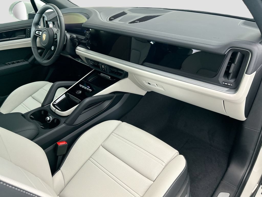 Used 2026 Porsche Cayenne AWD/4WD image 19