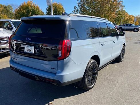 New 2025 Ford Expedition Max Platinum w/ Stealth Appearance Package image 31