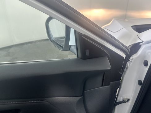 Used 2025 Nissan Sentra S FWD image 16