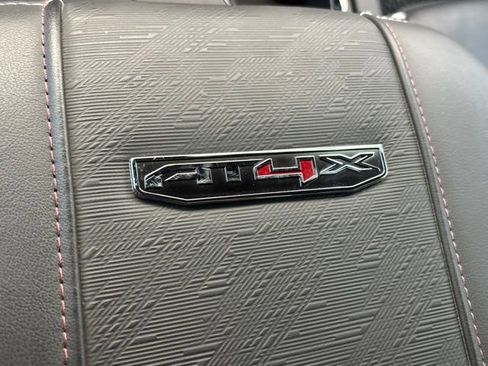 Used 2024 GMC Sierra 2500 AT4X image 33
