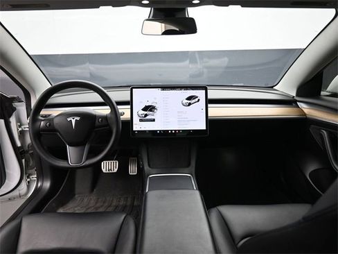 Used 2022 Tesla Model 3 Performance image 24