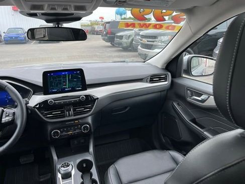 Used 2022 Ford Escape SEL w/ Technology Package FWD image 44