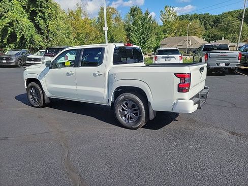 Certified 2025 Nissan Frontier SV w/ SV Convenience Package image 3