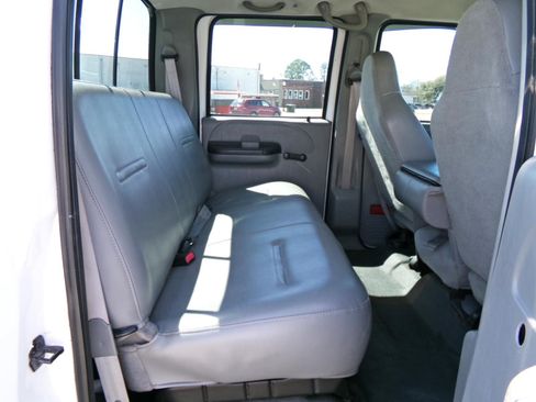 Used 2006 Ford F350 XL RWD image 15