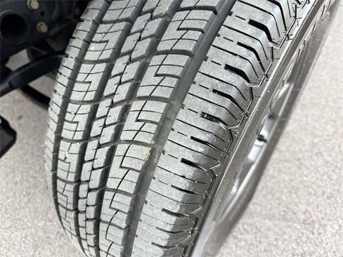 Used 2023 Jeep Gladiator Rubicon w/ LED Lighting Group image 40