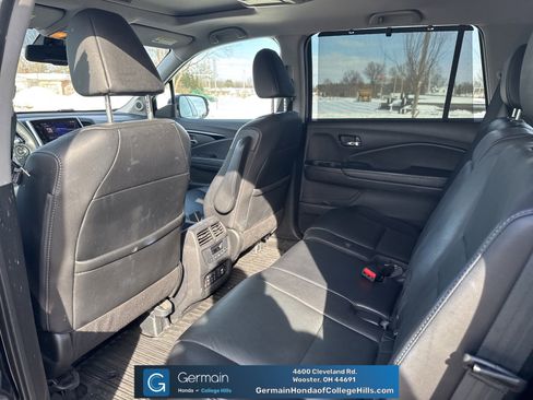 Used 2018 Honda Pilot Touring image 10