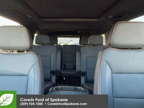 Used 2025 GMC Yukon XL AT4 w/ AT4 Premium Package AWD/4WD image 35