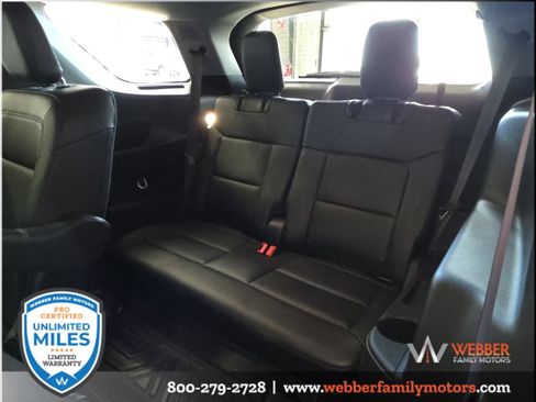 Used 2024 Ford Explorer XLT w/ Equipment Group 202A AWD/4WD image 18