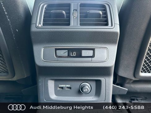 Used 2025 Audi Q5 e Premium Plus w/ Premium Plus Package AWD/4WD image 41