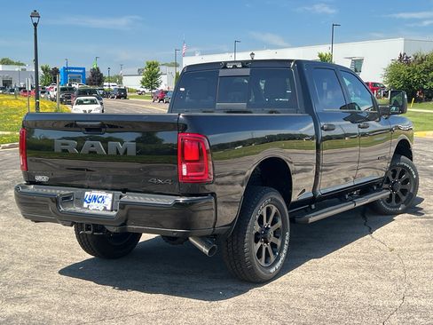 New 2026 RAM 2500 Big Horn AWD/4WD image 4