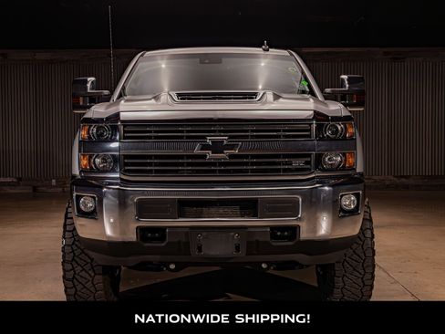 Used 2019 Chevrolet Silverado 2500 LTZ w/ Duramax Plus Package AWD/4WD image 4