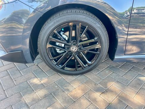 Used 2025 Toyota Camry SE w/ Convenience Package image 10