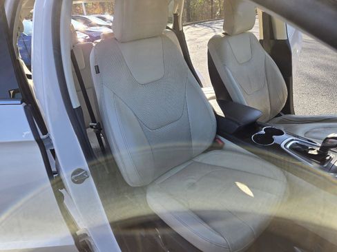 Used 2017 Ford Edge Titanium w/ Equipment Group 301A image 27