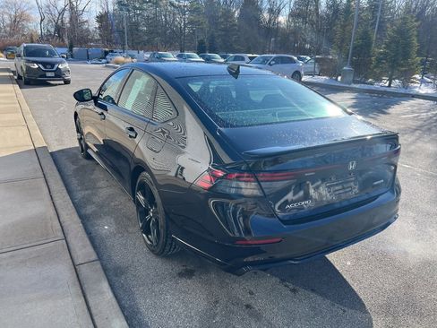 Used 2023 Honda Accord Sport image 39