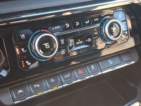 Certified 2024 GMC Sierra 1500 AT4 w/ Technology Package image 19