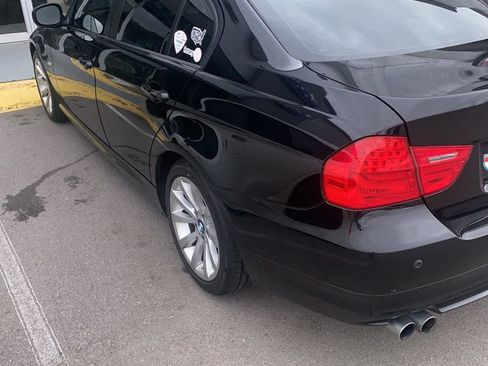 Used 2011 BMW 328i xDrive Sedan AWD/4WD image 4