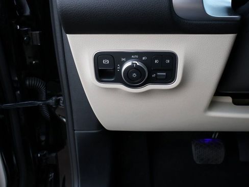 New 2026 Mercedes-Benz GLB 250 4MATIC image 36