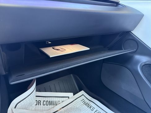 Used 2025 Tesla Model 3 Performance image 18