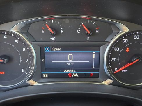 Used 2023 GMC Terrain SLE w/ Driver Convenience Package image 21