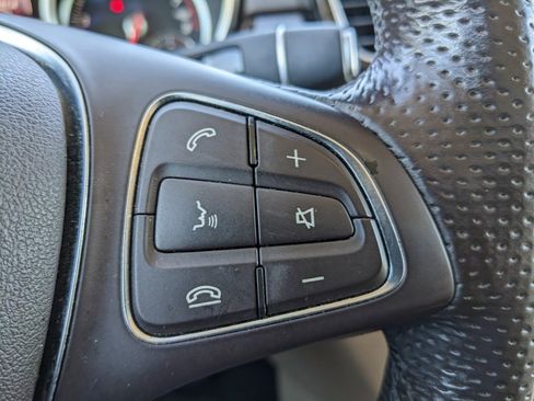 Used 2018 Mercedes-Benz GLE 350 4MATIC image 27