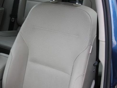 Used 2015 Volkswagen Golf S image 29