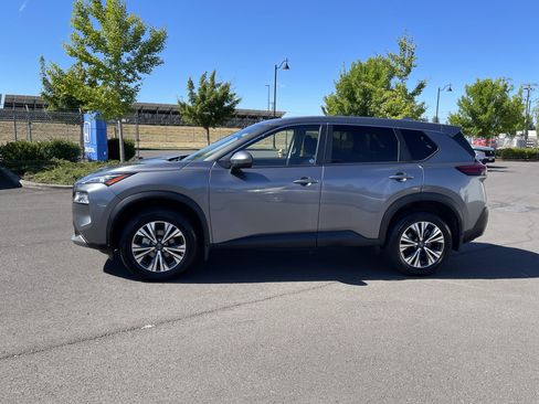 Used 2023 Nissan Rogue SV AWD/4WD image 2