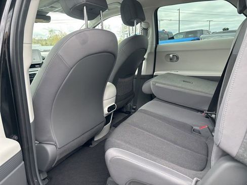 Used 2024 Hyundai Ioniq 5 SEL image 14