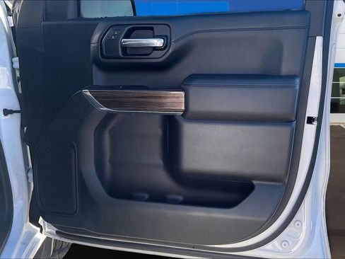 Used 2021 Chevrolet Silverado 1500 LT image 29
