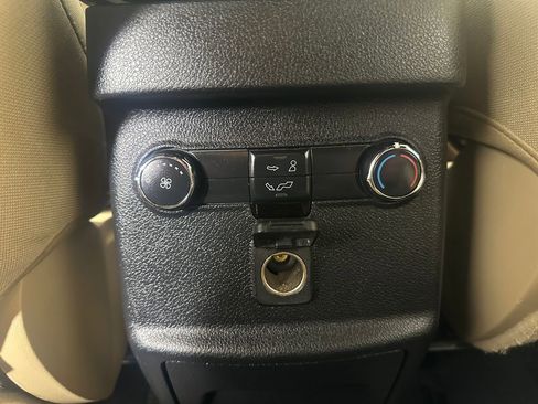 Used 2017 Ford Explorer FWD image 20
