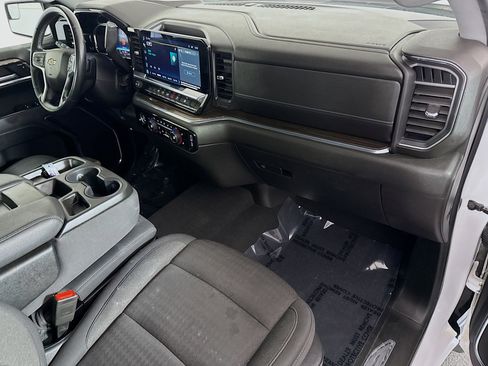 Used 2024 Chevrolet Silverado 1500 LT w/ Protection Package AWD/4WD image 29