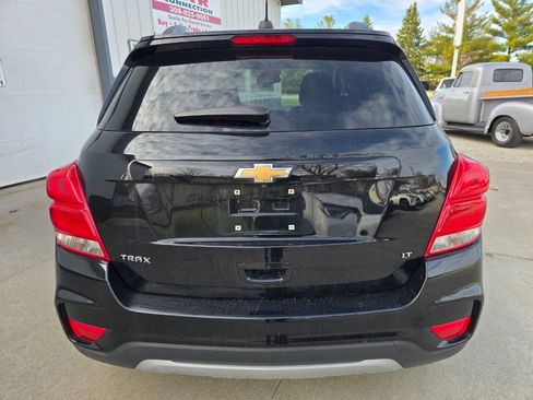Used 2020 Chevrolet Trax LT FWD image 5