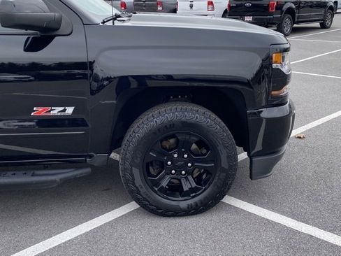Used 2019 Chevrolet Silverado 1500 LT w/ All Star Edition image 10