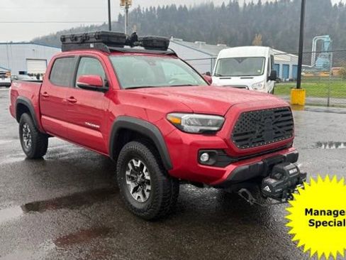 Used 2021 Toyota Tacoma TRD Off-Road w/ Technology Package image 3