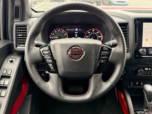Used 2023 Nissan Frontier PRO-4X w/ Pro Convenience Package image 18
