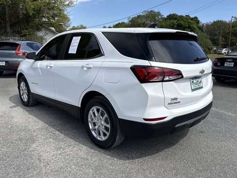 Used 2022 Chevrolet Equinox LT FWD image 3